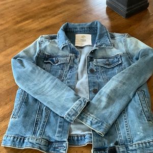 Tucker and Tate distressed jean jacket. In great condition, size 8/10 girls.